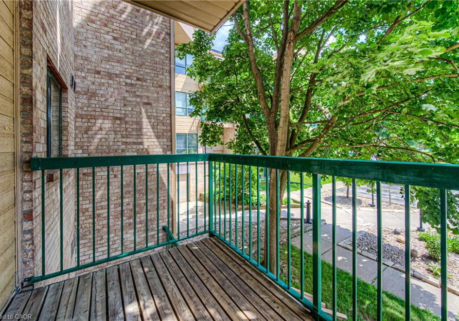 15-hofstetter-avenue-kitchener-ontario-40762567