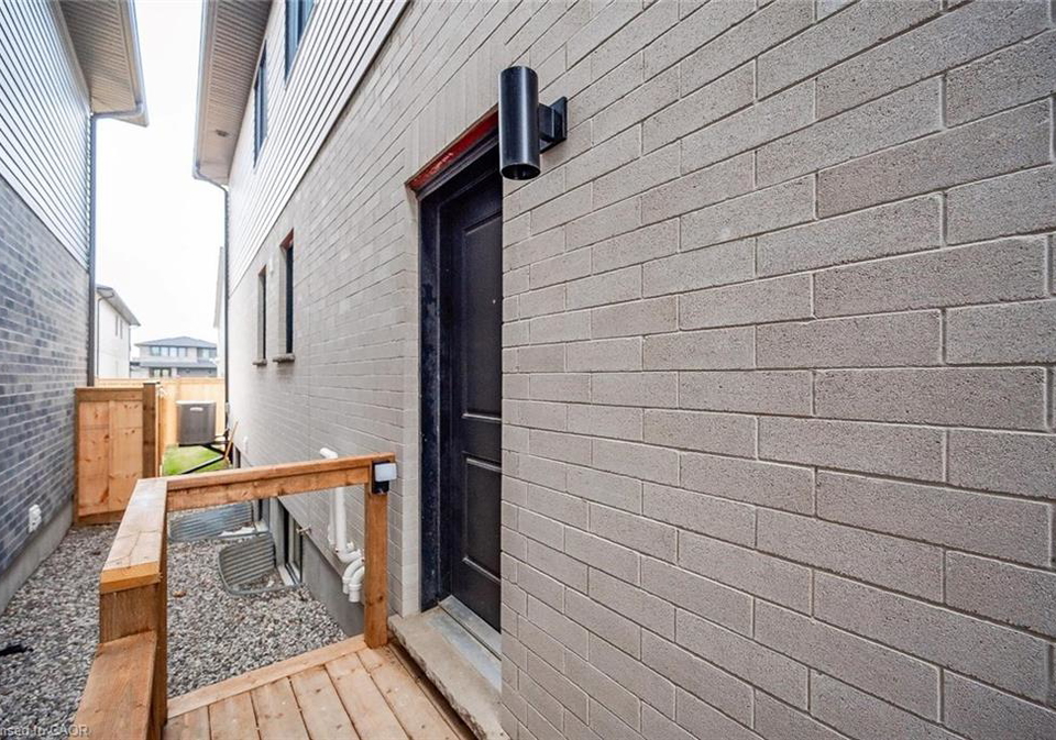 39-lovett-lane-guelph-ontario-40762568