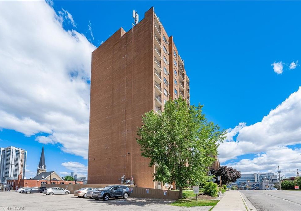 64-benton-street-kitchener-ontario-40762592