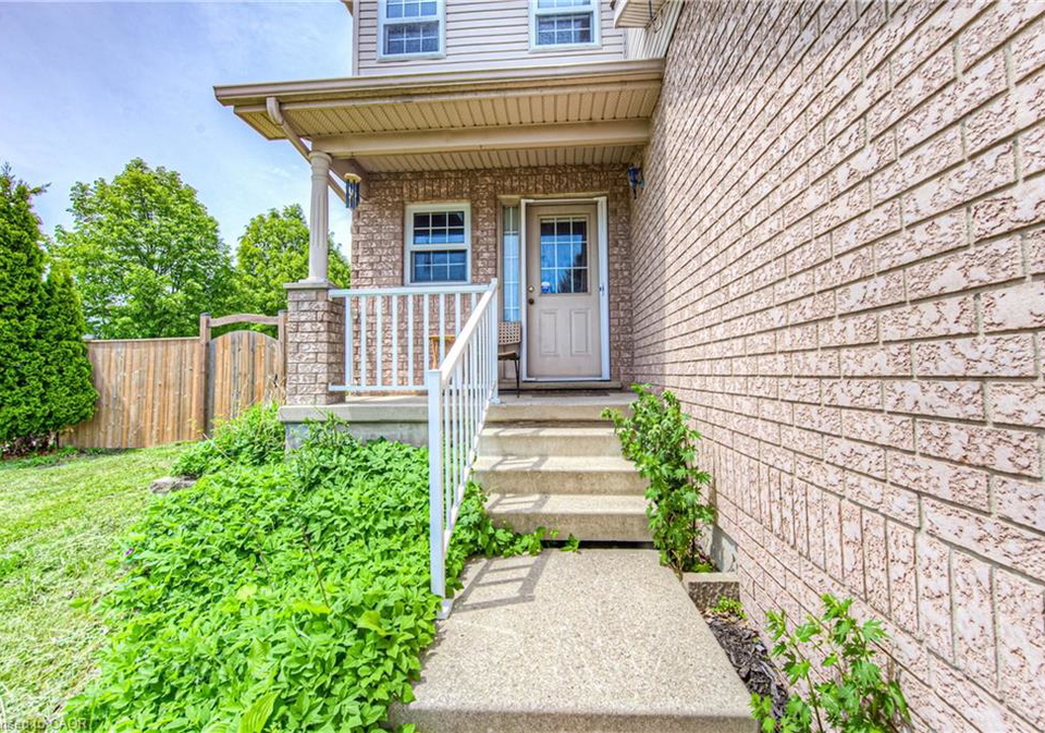 112-milfoil-crescent-kitchener-ontario-40762646