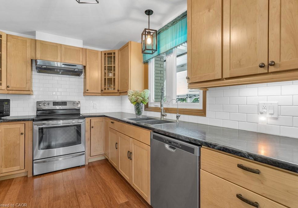 887372-township-road-11-bright-ontario-40762652