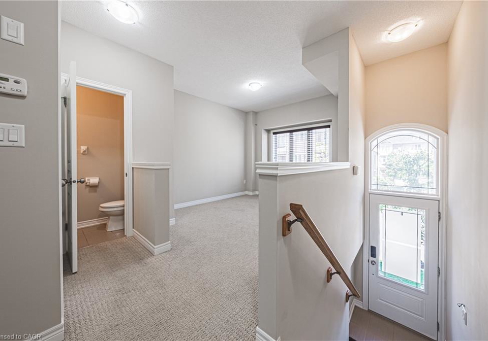 4146-galileo-common-burlington-ontario-40762768