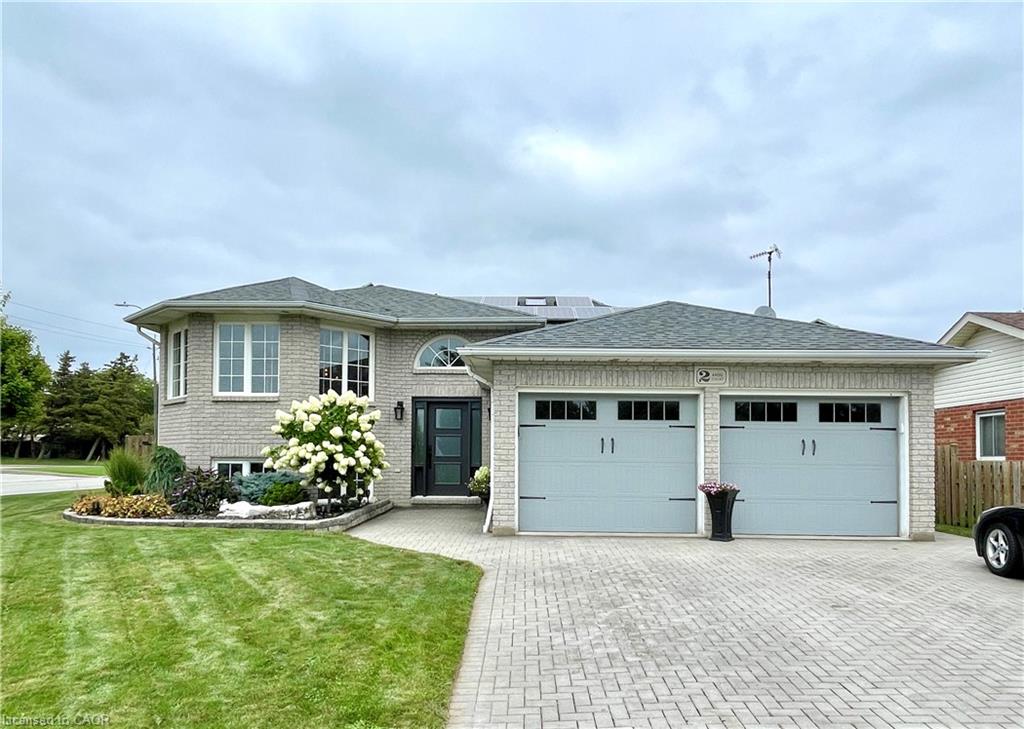 2-angel-court-kitchener-ontario-40762822