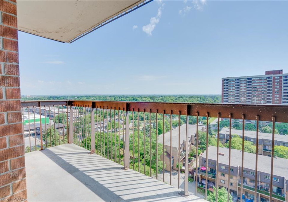 90-ling-road-scarborough-ontario-40762870
