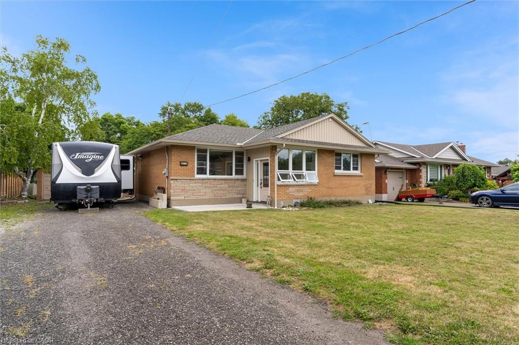 5073-charles-street-beamsville-ontario-40762920