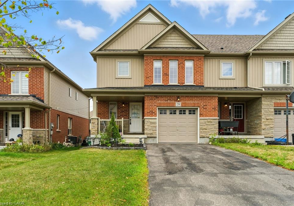 28-freer-drive-ayr-ontario-40763000