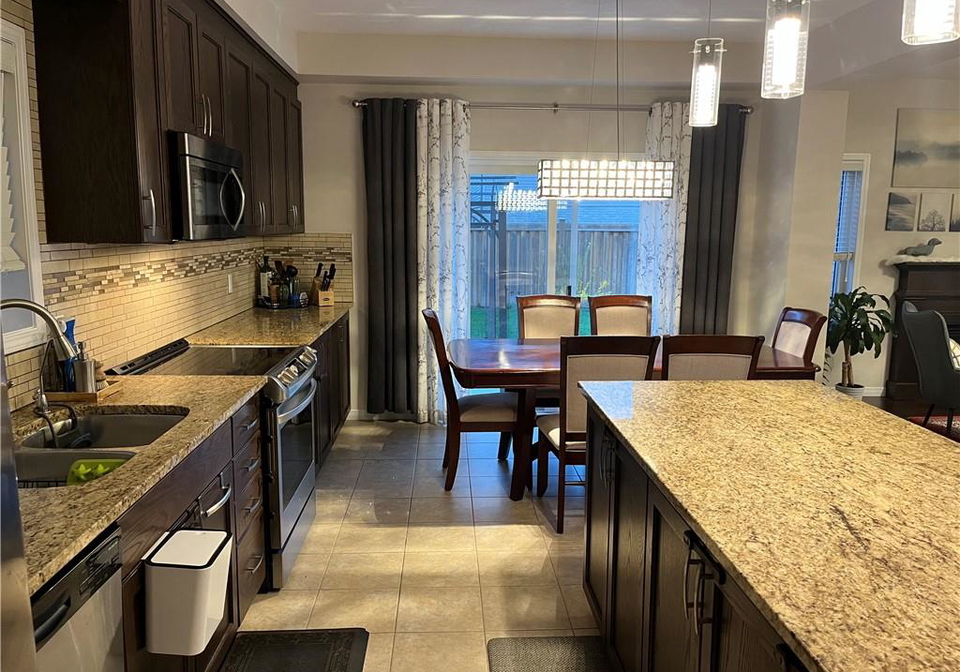18-wildflower-street-kitchener-ontario-40763018