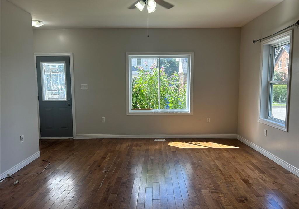 135-head-street-s-simcoe-ontario-40763092
