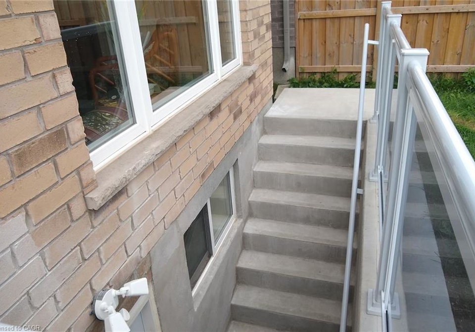 137-rivertrail-avenue-kitchener-ontario-40763118