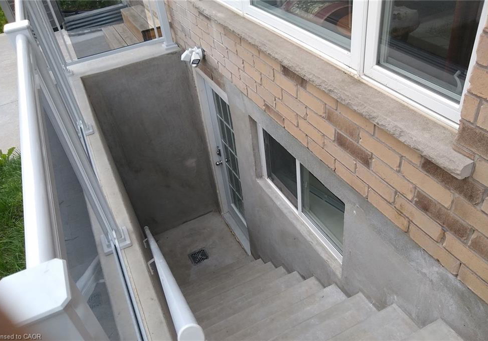 137-rivertrail-avenue-kitchener-ontario-40763118