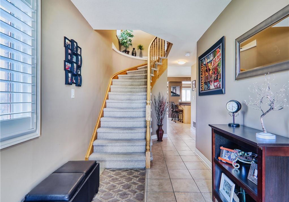 7161-brittany-court-niagara-falls-ontario-40763139