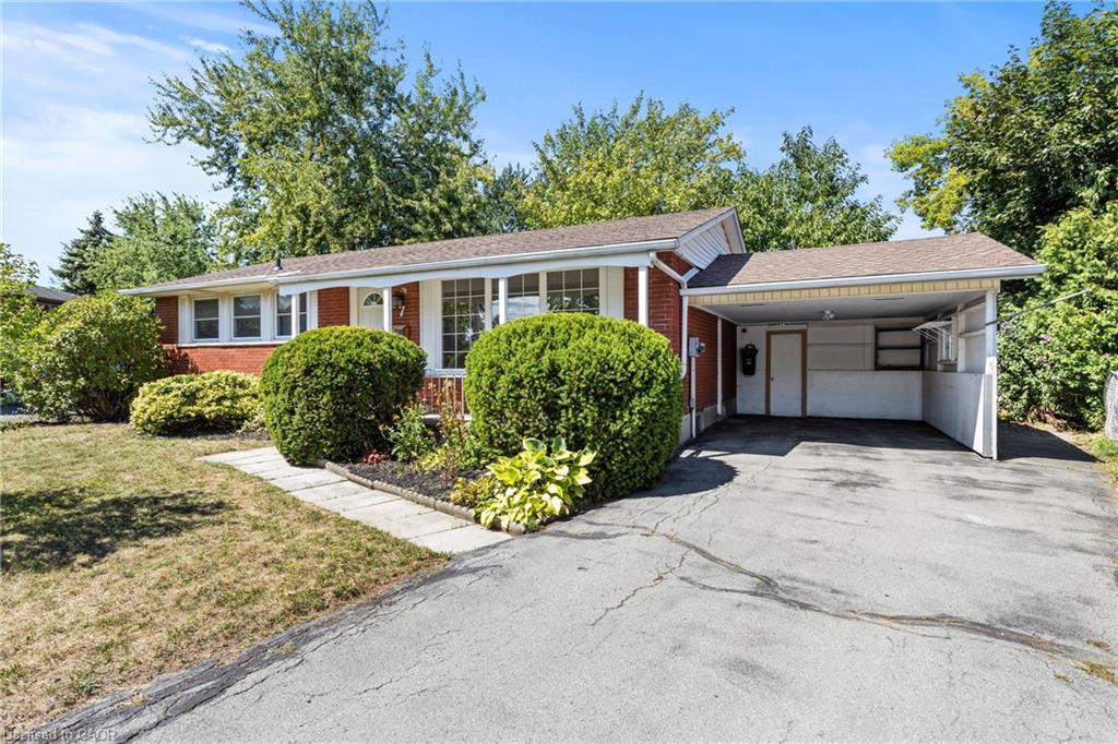 7-chelmsford-court-st-catharines-ontario-40763275