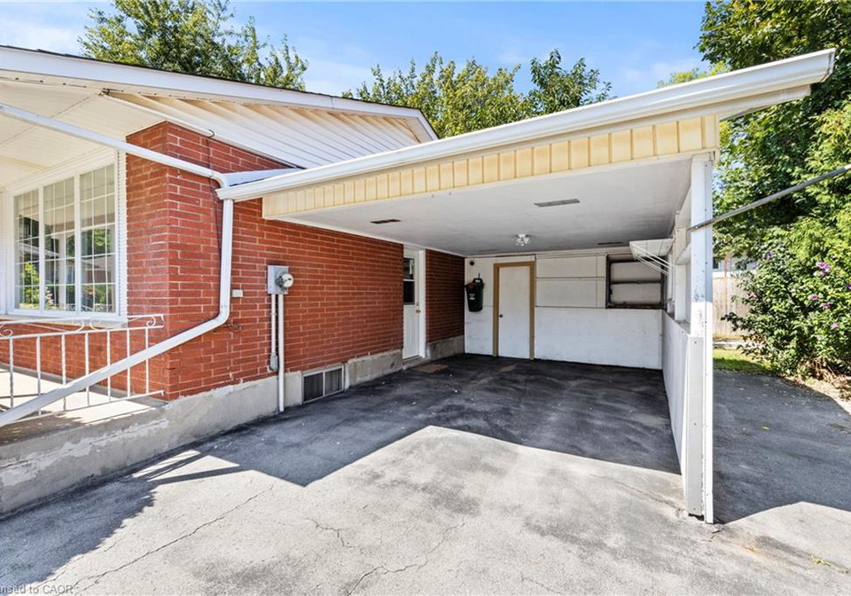 7-chelmsford-court-st-catharines-ontario-40763275