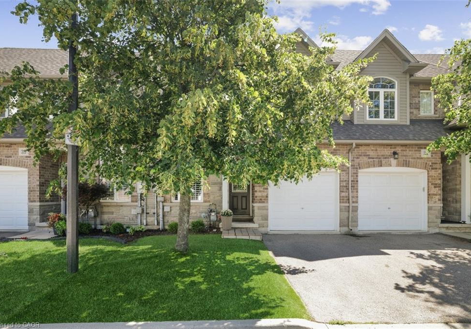 6-atessa-drive-hamilton-ontario-40763429