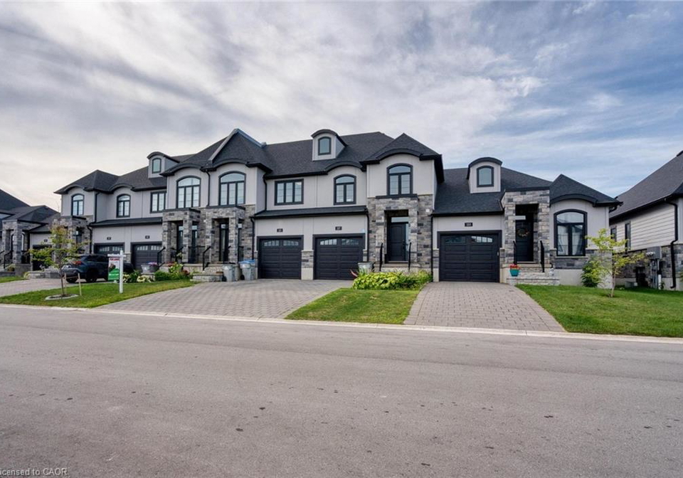 231-winlow-way-komoka-ontario-40763432