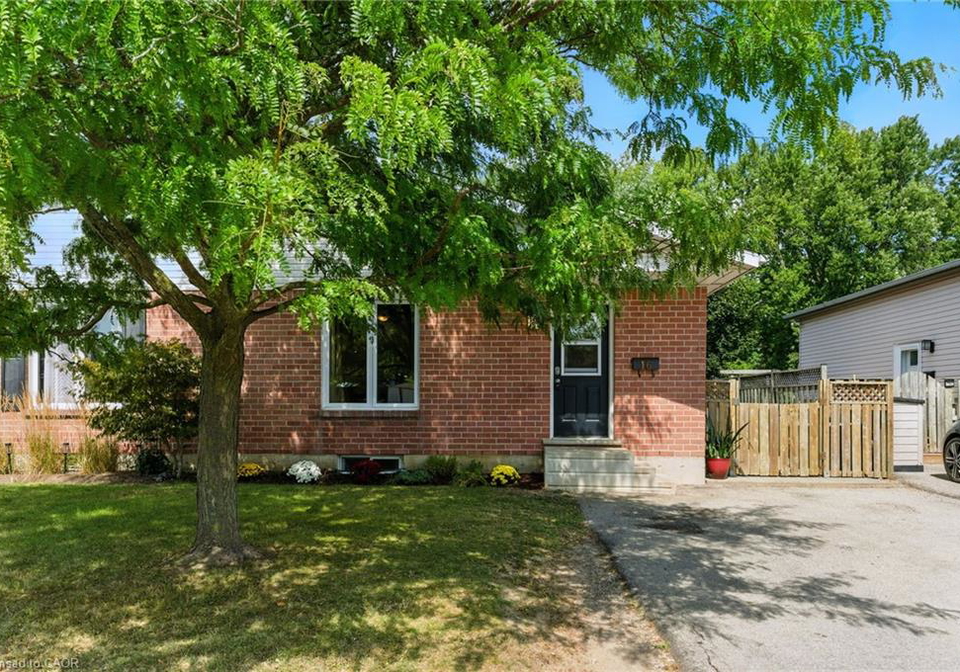 16-ivy-crescent-paris-ontario-40763480