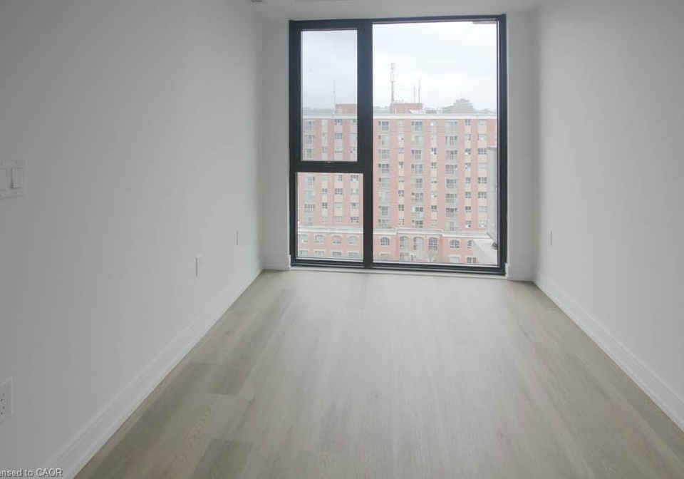 1-jarvis-street-hamilton-ontario-40763481