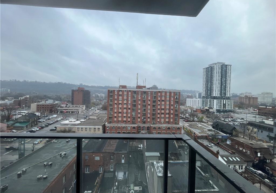 1-jarvis-street-hamilton-ontario-40763481