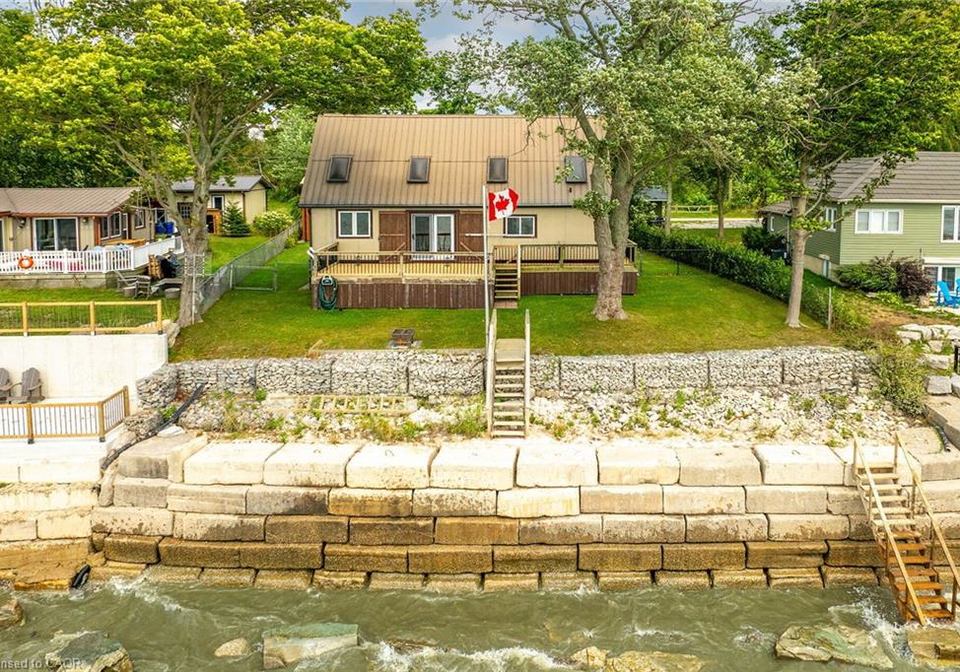 20-hoover-point-lane-selkirk-ontario-40763491