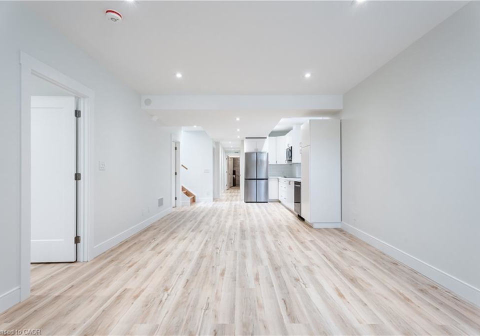 25-shadyside-avenue-hamilton-ontario-40763577