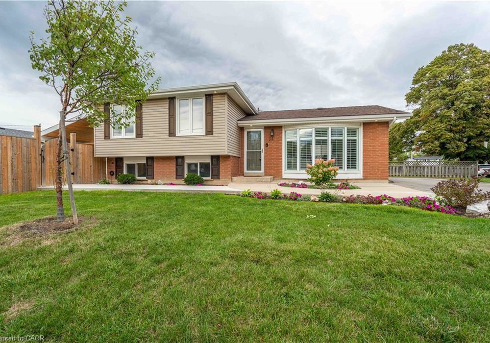 34-coral-drive-hamilton-ontario-40763626