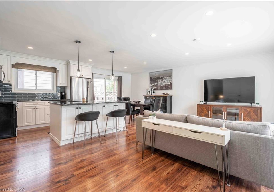 34-coral-drive-hamilton-ontario-40763626