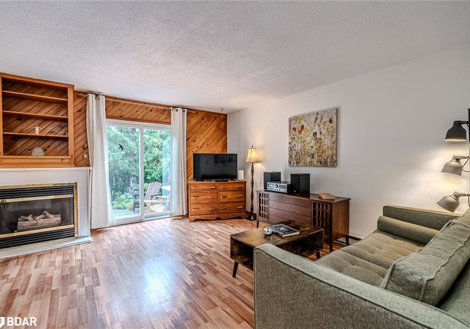 403-maplegrove-avenue-bradford-ontario-40763730