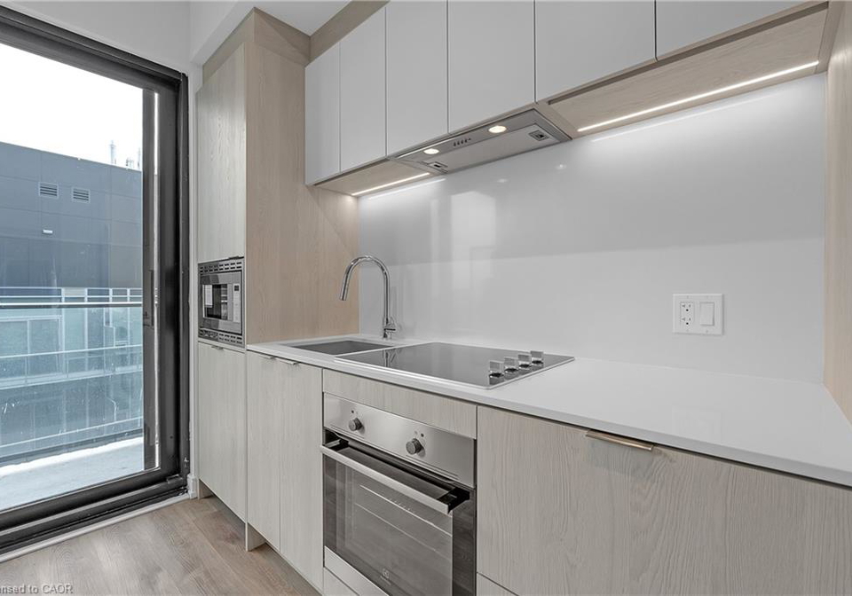 1-jarvis-street-hamilton-ontario-40763886