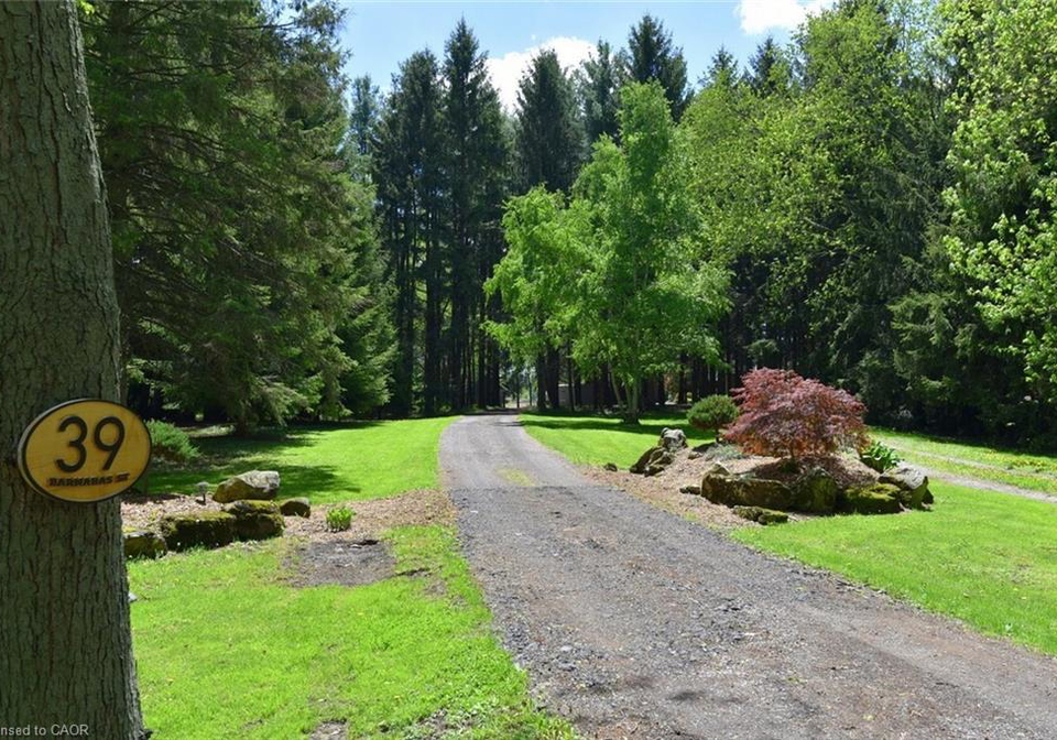 39-barnabas-street-lynden-ontario-40763891