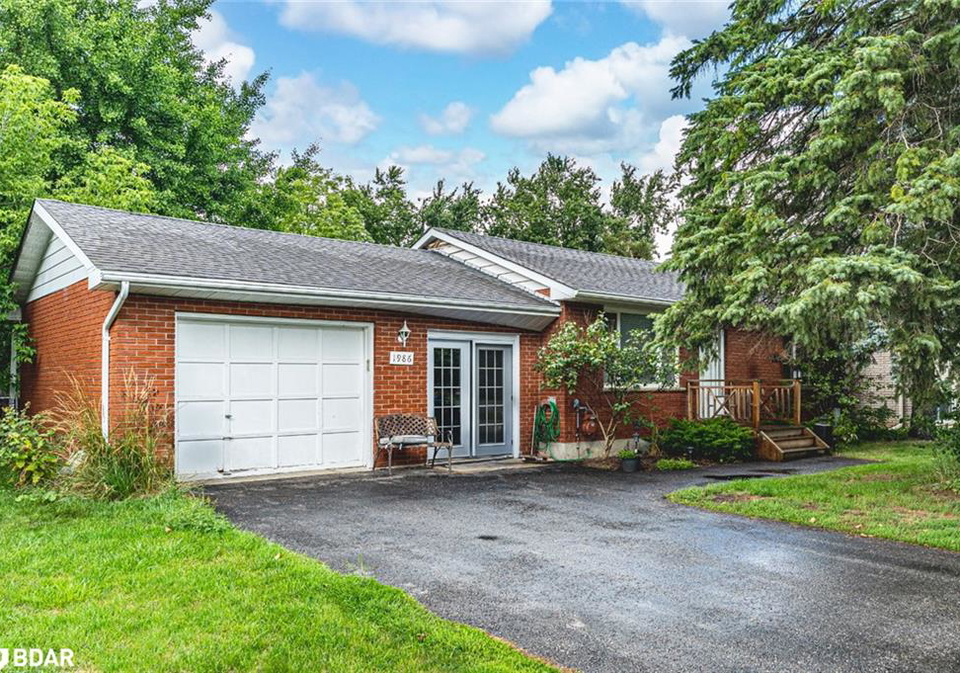 1986-victoria-street-innisfil-ontario-40763896