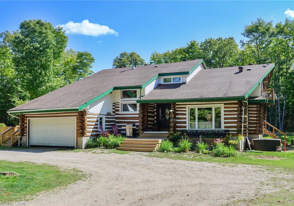 239-old-government-road-emsdale-ontario-40764048