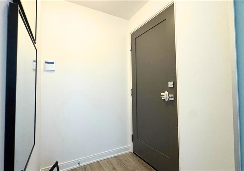 42-charles-street-e-toronto-ontario-40764106
