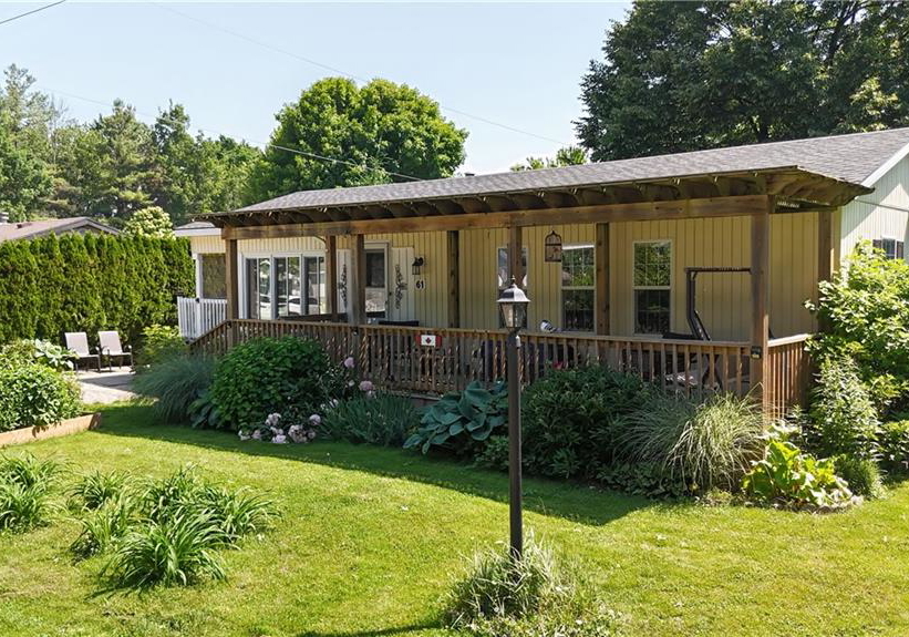 77307-bluewater-highway-bayfield-ontario-40764129