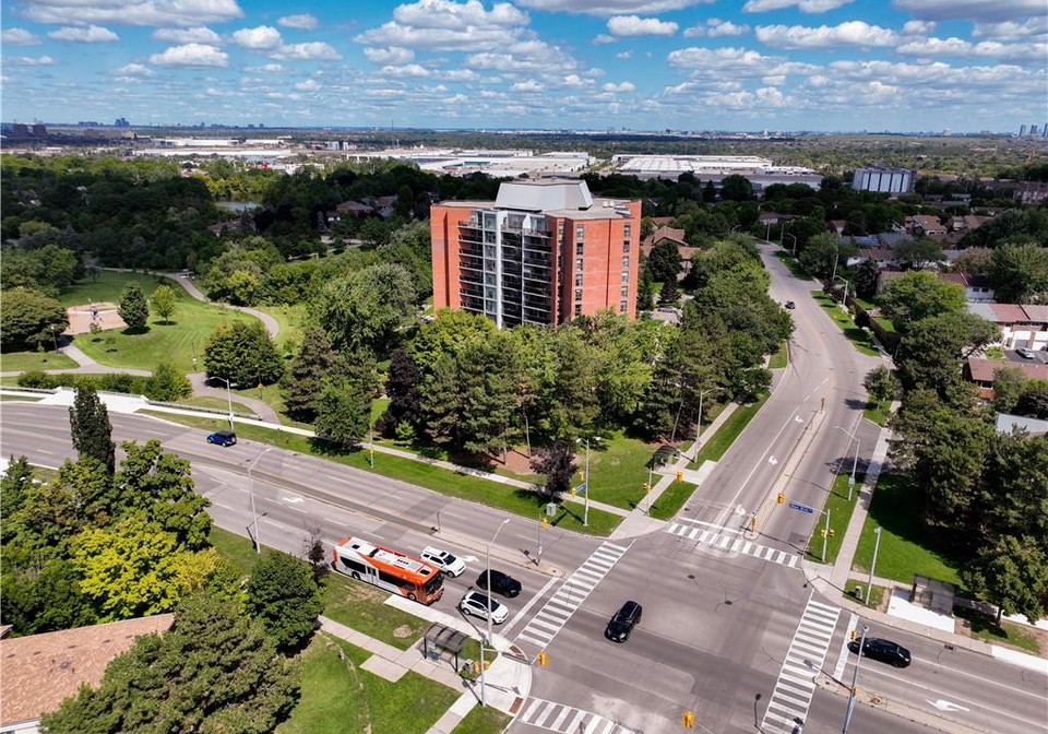 2665-windwood-drive-mississauga-ontario-40764165