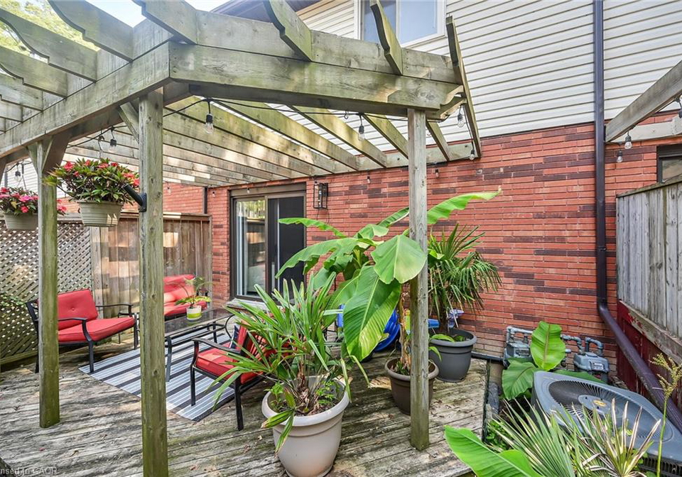 54-argyle-street-s-caledonia-ontario-40764193