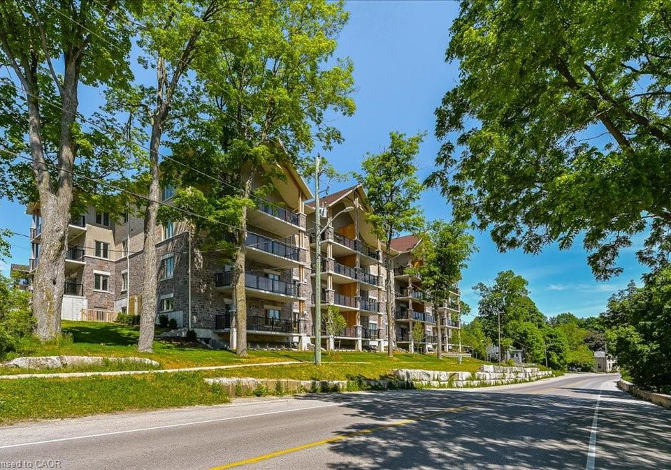 19-stumpf-street-elora-ontario-40764229