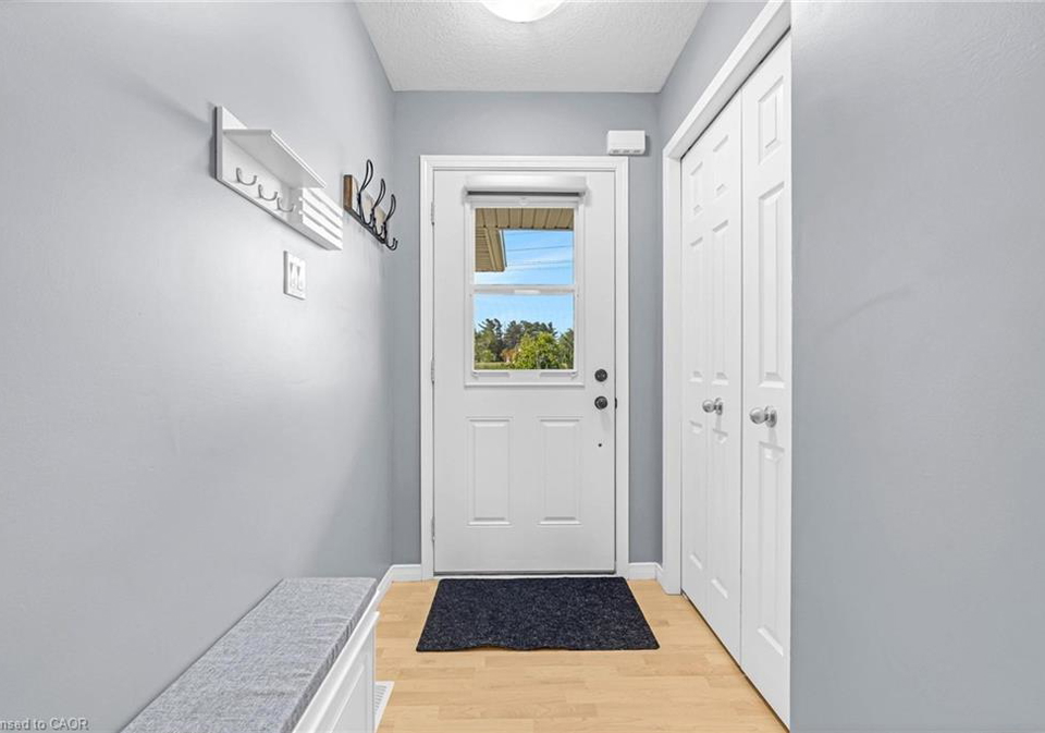 258-parkvale-drive-kitchener-ontario-40764251