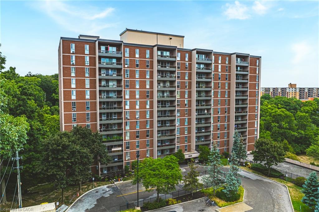 1968-main-street-w-hamilton-ontario-40764354