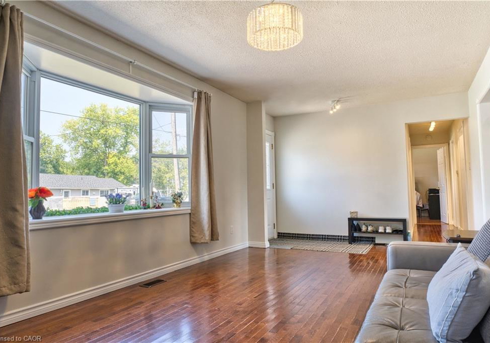 365-adeline-drive-georgina-ontario-40764378