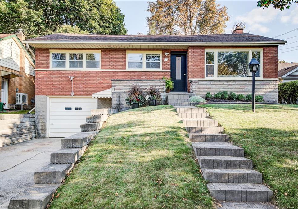 191-allen-street-e-waterloo-ontario-40764442