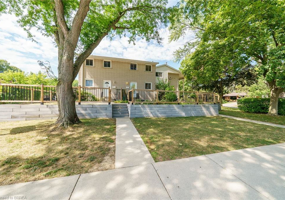 11-colmar-place-dundas-ontario-40764461