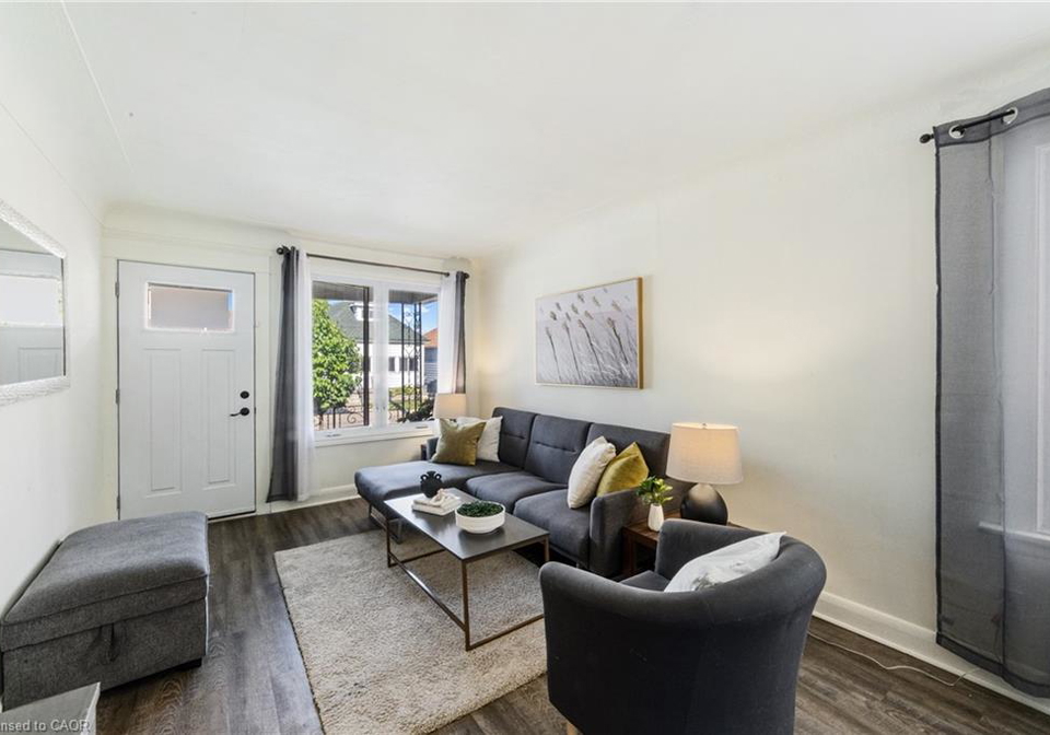 22-houghton-avenue-n-hamilton-ontario-40764486