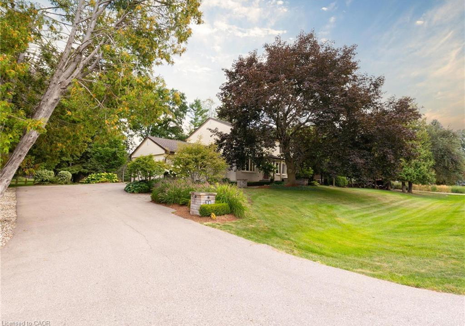 36-marquette-drive-kitchener-ontario-40764520