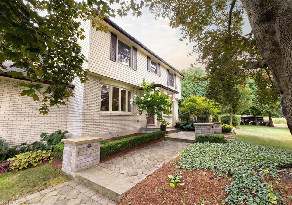 36-marquette-drive-kitchener-ontario-40764520