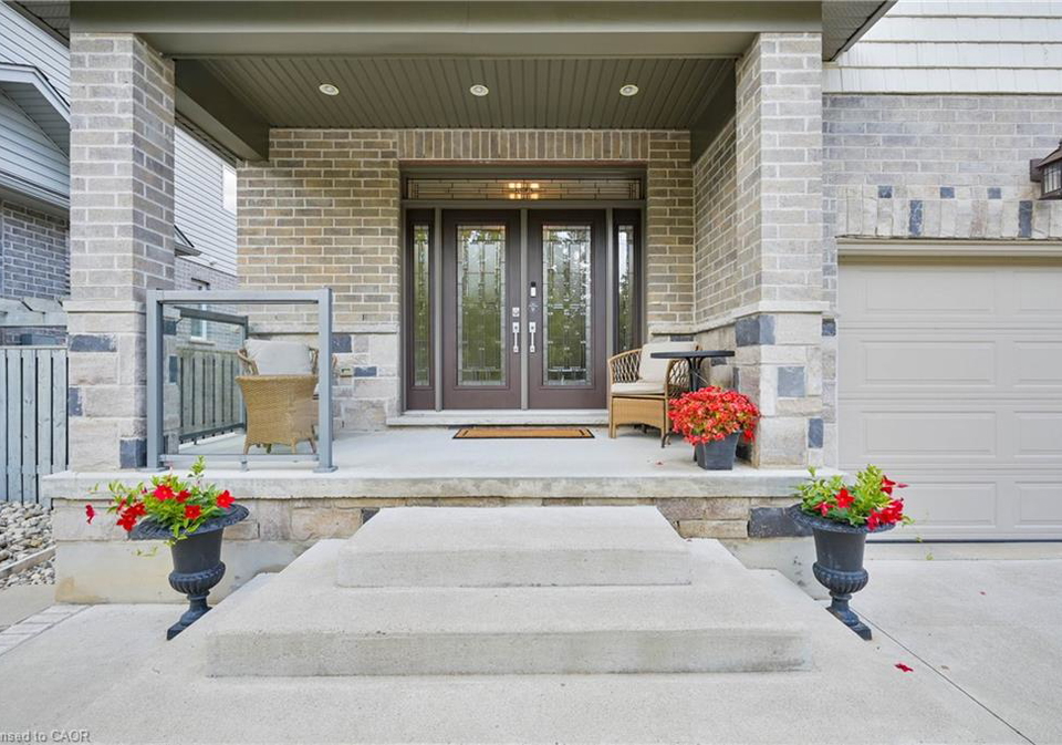 70-pioneer-tower-road-kitchener-ontario-40764568