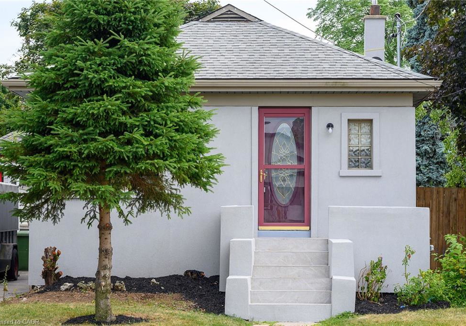 258-brucedale-avenue-e-hamilton-ontario-40764579