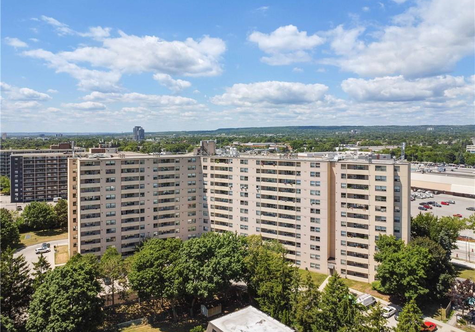700-dynes-road-burlington-ontario-40764725