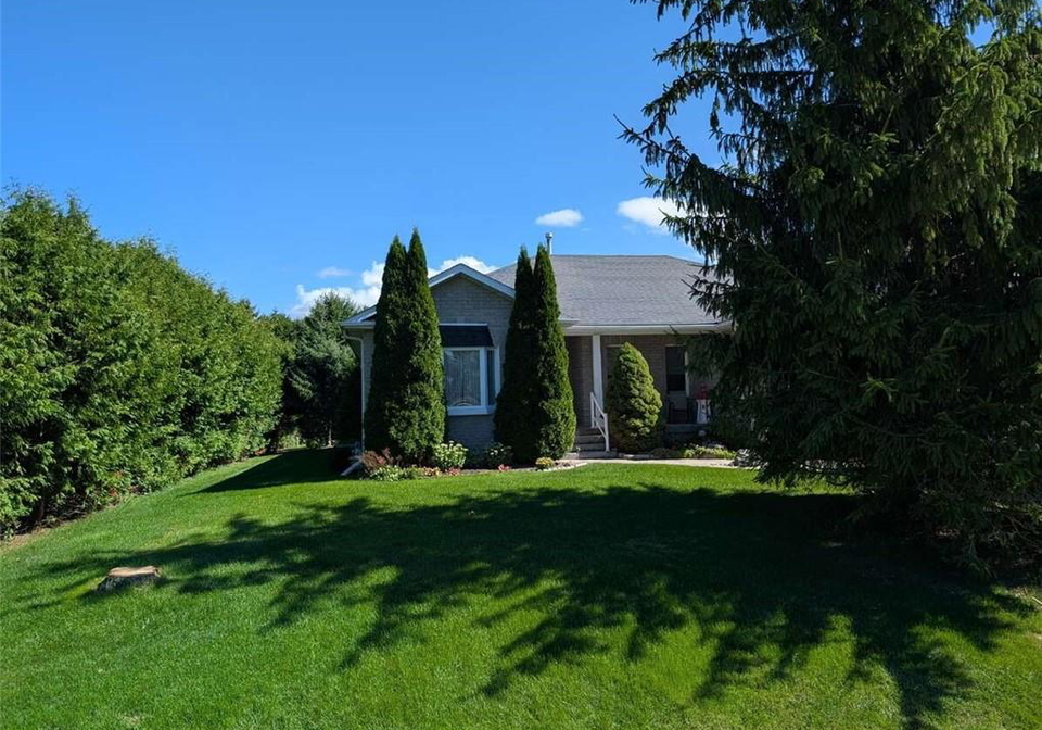 7-club-court-wasaga-beach-ontario-40764800