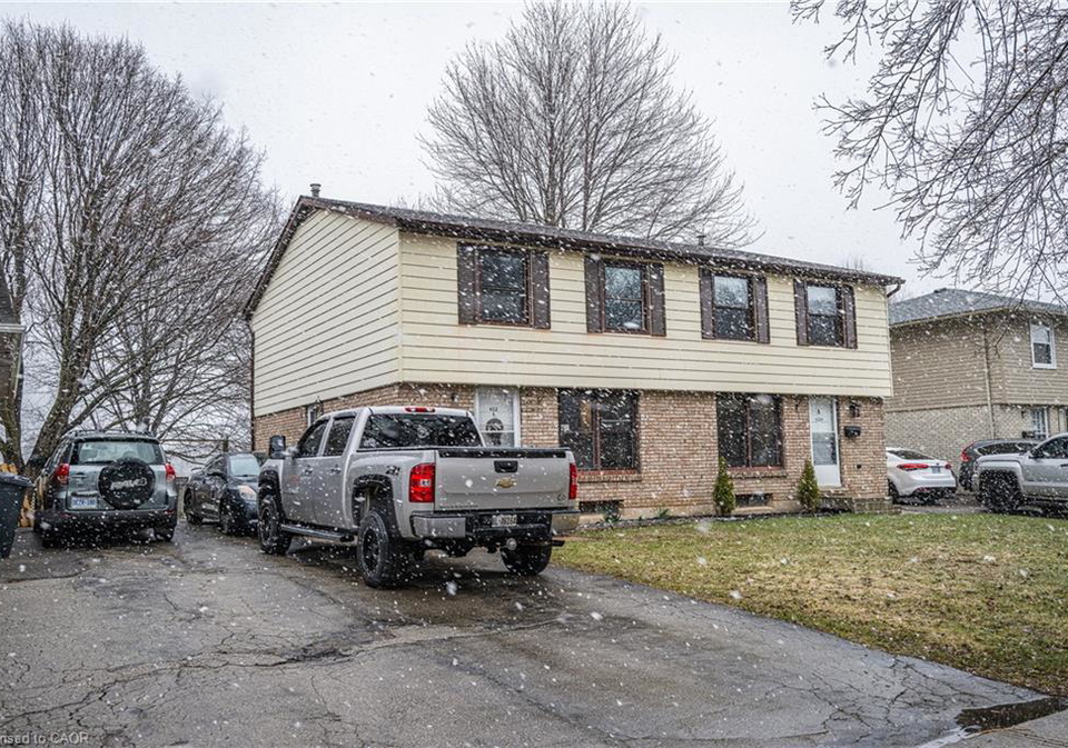 422-dunvegan-street-waterloo-ontario-40764822