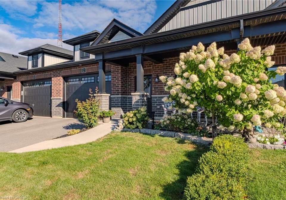 12-brookfield-lane-simcoe-ontario-40764855